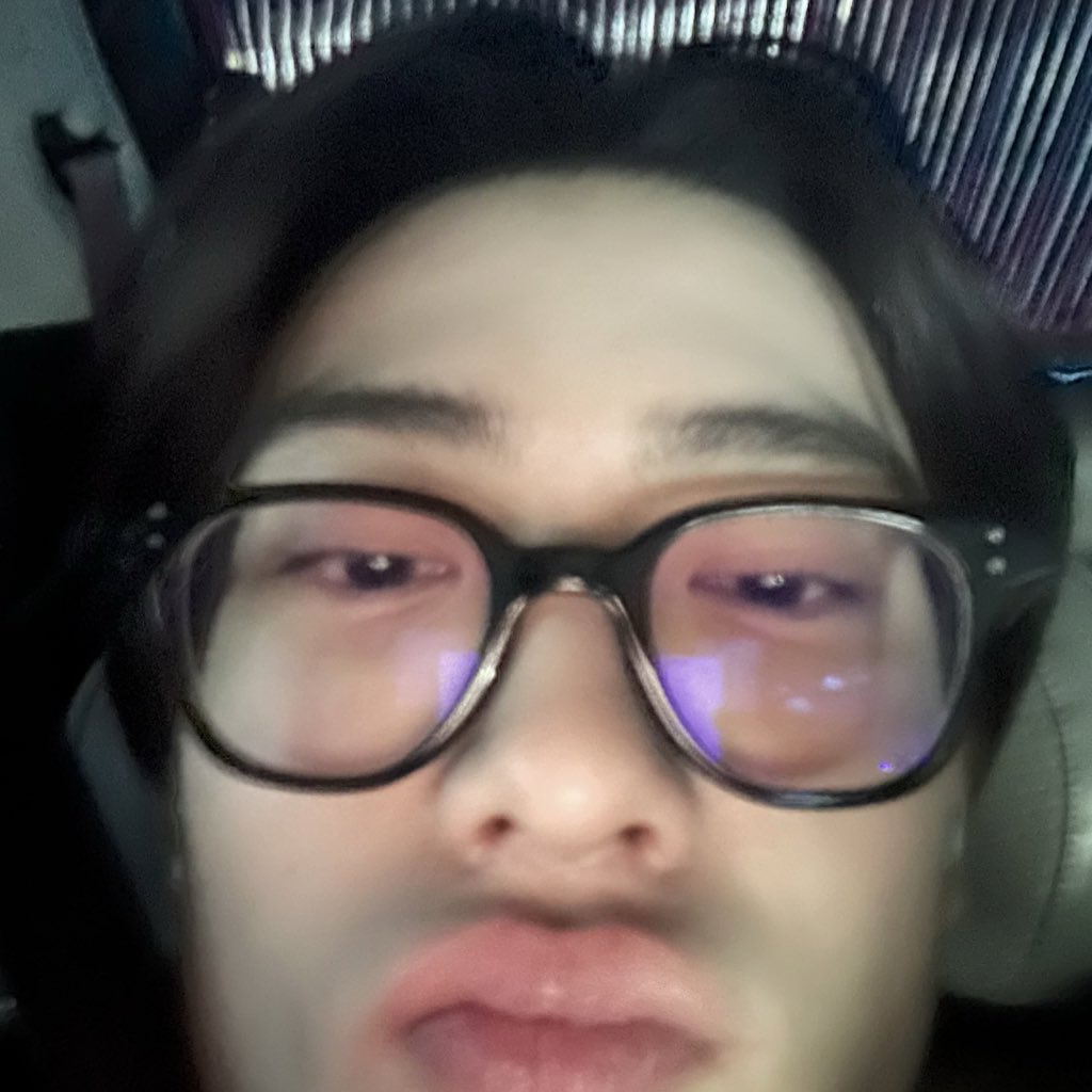 jeongjay⁷⁷ tweet media