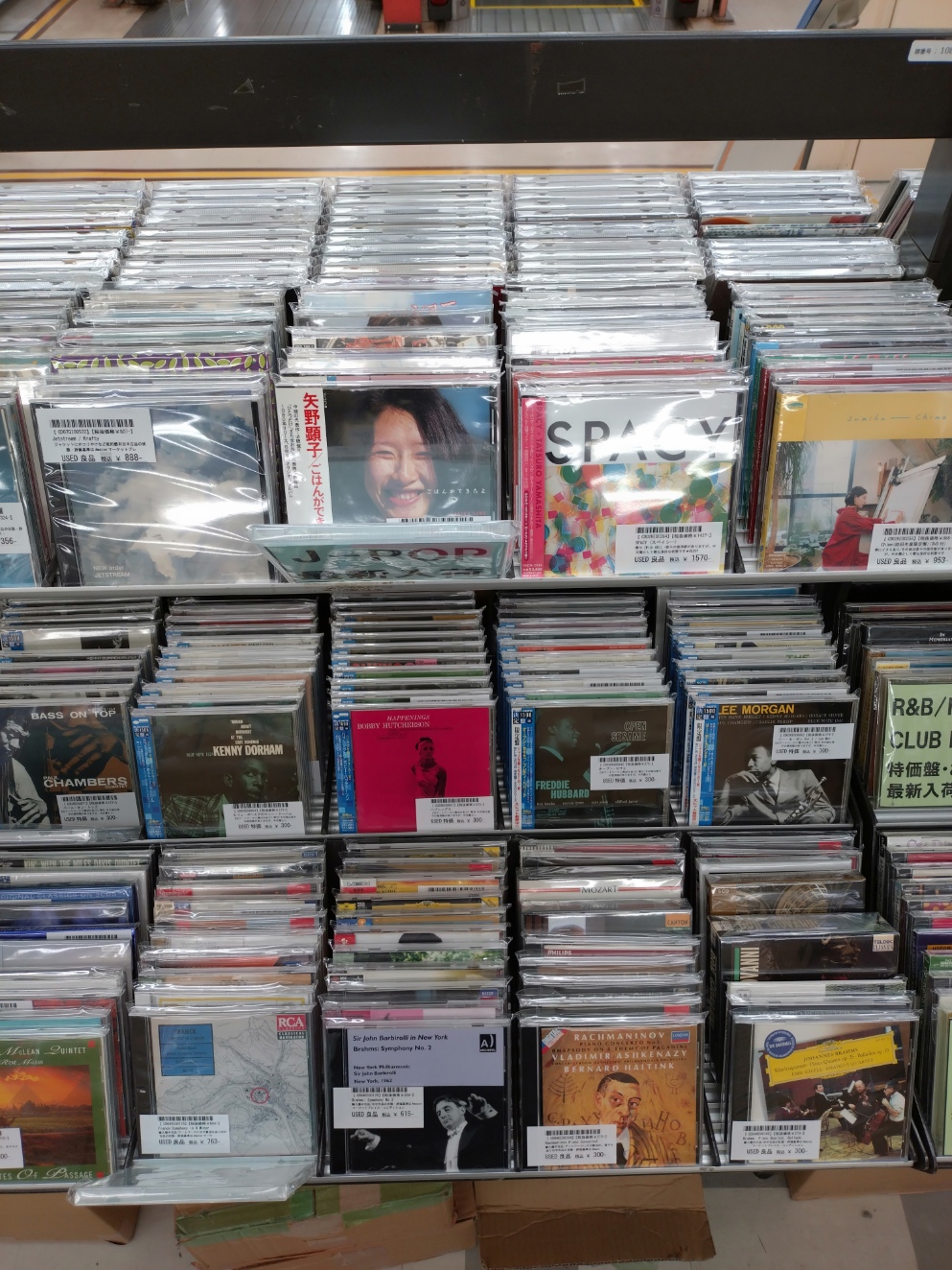【値下げ】レコード75枚まとめ売り(合計525枚、1/7) 値下げ】レコード75枚まとめ売り(合計525枚、1/7)