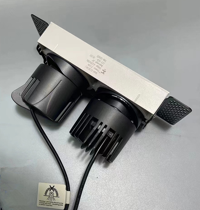 Dona27676154's tweet image. Elevate your space with precision lighting! 💡 Our COB dual-head downlights deliver unmatched excellence with SCDM&amp;lt;5, SCDM&amp;lt;3, SCDM&amp;lt;1, ensuring enduring color consistency. Tailored to perfection, experience the future of lighting technology today! ✨ #TechLighting #CustomSolutions