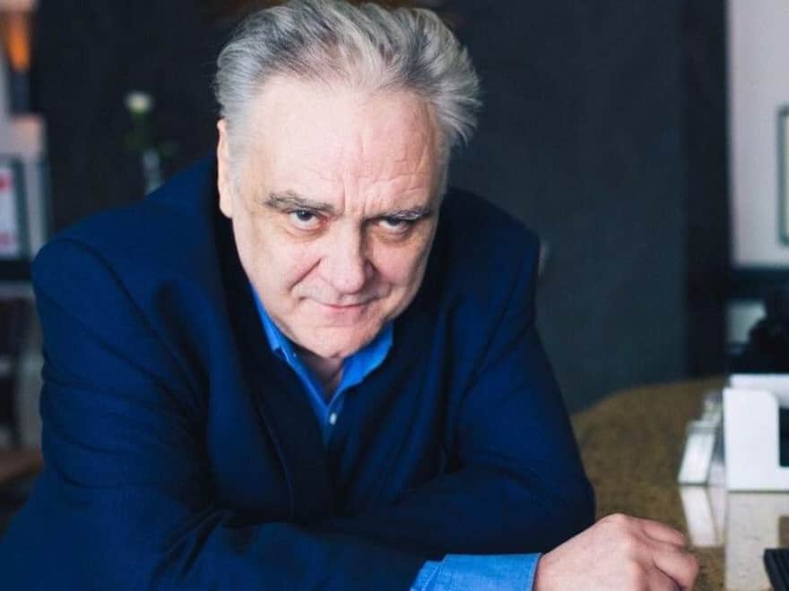 Really pleased to welcome back the legendary Tony Slattery to <a href="/bedfringe/">Bedfringe</a> this year!
On 27th July at 5:30pm join Tony for a chatshow charting his career. 
Then at 9pm there's an Improv Show where Tony &amp; a troupe of friends turn your suggestions into unrepeatable improvised comedy!