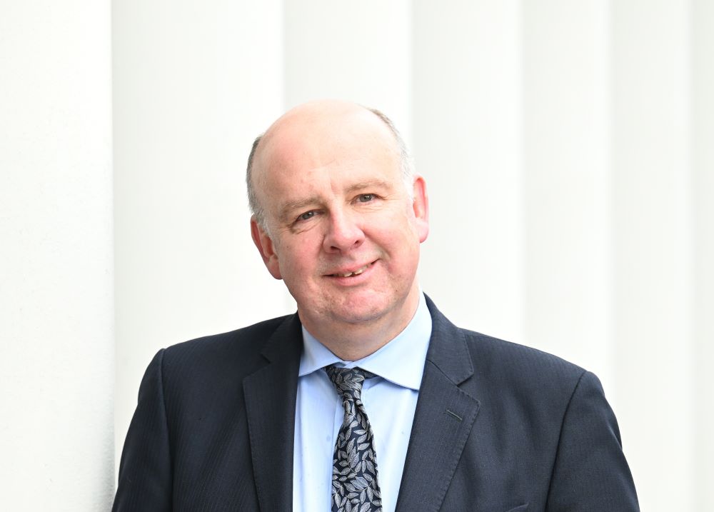 This is @AlastairSimUS's last week as our Director. He's written a piece for @TheScotsman today on HE funding. We need a serious conversation & he suggests that starts from shared values, finding common ground & a focus on socially just solutions shorturl.at/ejtzU