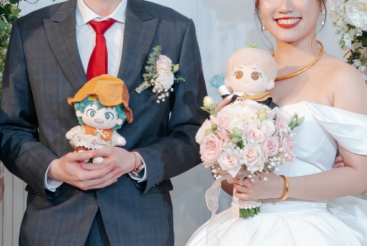 amie_bkdk's tweet photo. So my wedding happened and Deku and Taemin joined 🥰🥰🥰

I love my babies 🥰🥰🥰 https://t.co/OkFpCywlwY