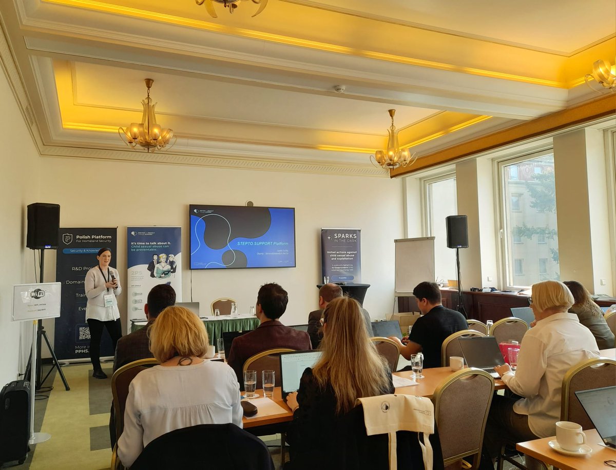 2PS_project's tweet image. Isabel Schilg from Charité Univeristy of Berlin presented the stepto.support platform they are developing in #2PS. The platform's goal is to help people interested in children find the right support service.