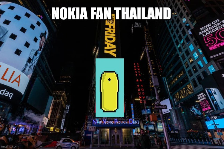 Nokia 3210 4G advertising at Time Square 😌