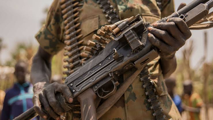 #SouthSudan: Unidentified youths shot dead 15 people in #Pibor region including its commissioner. This shooting happened on Tuesday when the commissioner of #Boma County in #Pibor was returning from a visit to a village.