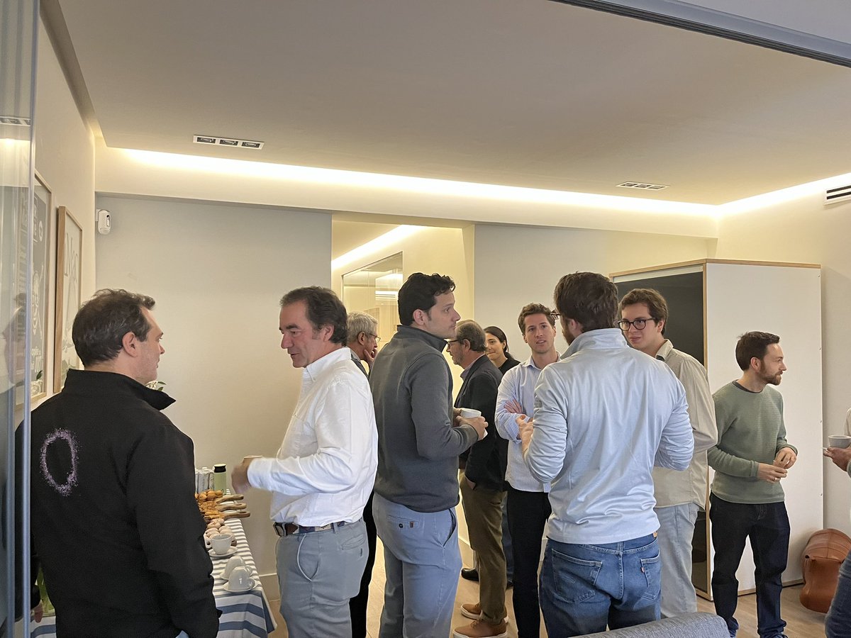 About last week!🔥 Thrilled to have hosted a breakfast with @paulbz , Partner at Lightspeed Ventures leading European investments🌟, where we were got into sector trends, investment opportunities in the European ecosystem, and challenges/best practices in scaling operations. 🌏