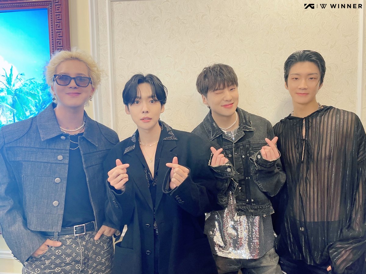 #HELLOINNERCIRCLE 국제 행복의 날 🥰 우리 인서와 위너 모두 행복만 해 💙 #WINNER #위너