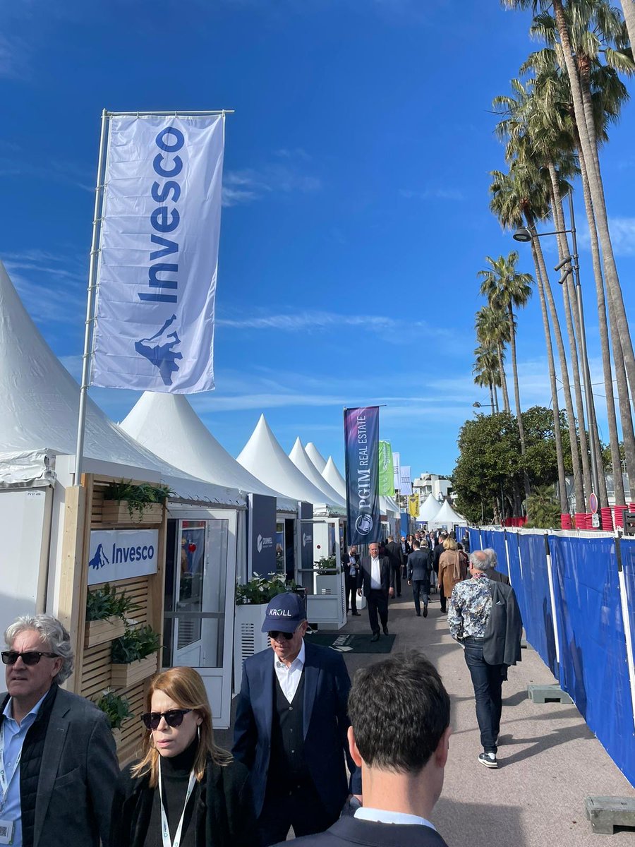 What an incredible few days it was at #MIPIM2024 last week! One key takeaway from last week: Real estate developers and property owners MUST focus on sustainability! Those who don’t prioritise eco-friendly construction and EV charging infrastructure risk getting left behind. 🌱