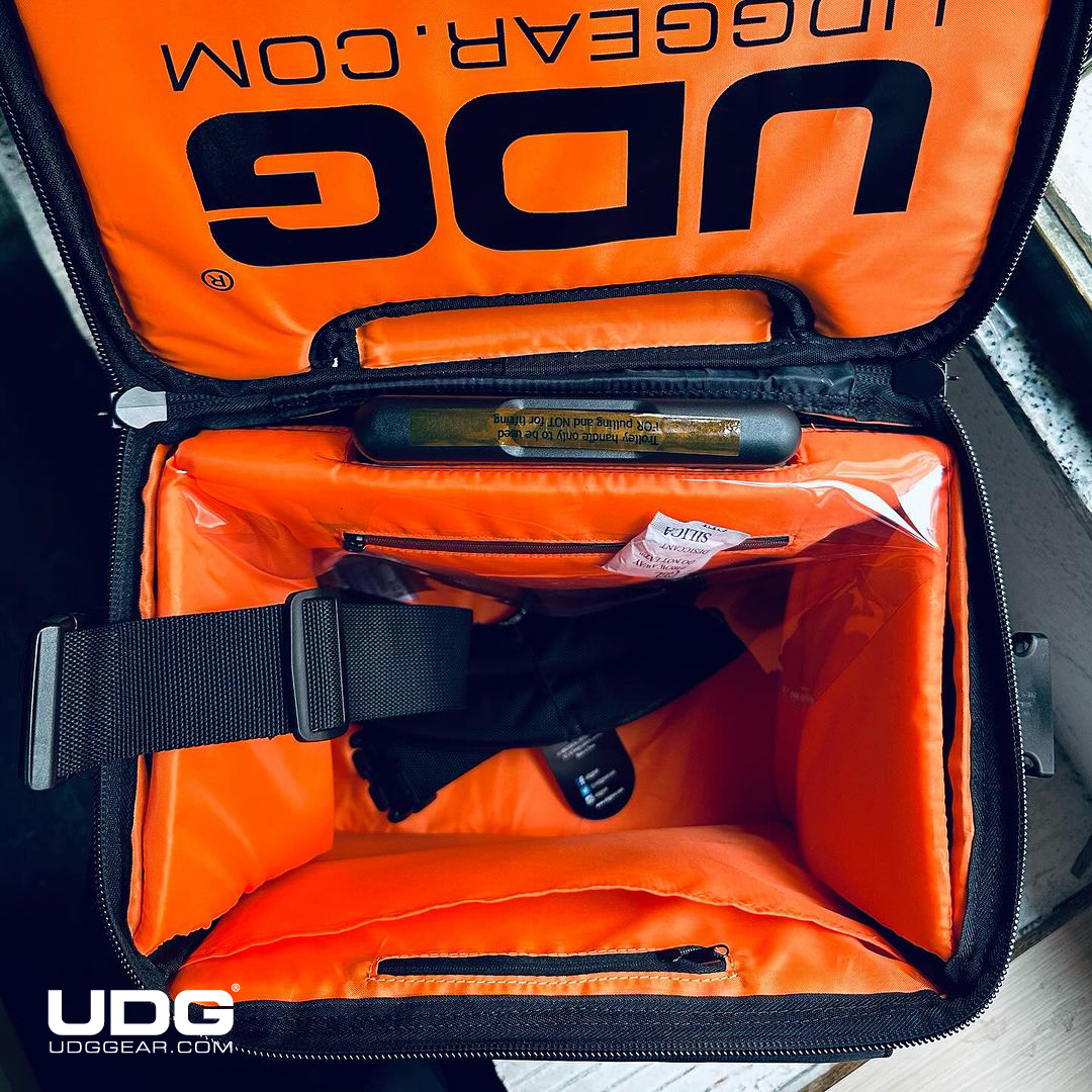 udggearcom's tweet photo. Worlds #1 Vinyl Trolley by @palmatreintaynueve
#UDG #UDGGEAR #Deejay #DJLIFE #UDGonTheRoad #DJonTour #UDGReGram #Palma39 #malasaΓ±a #madrid #supportyourlocalrecordstore #RecordStore #VinylStore #vinyl #vinyljunkie #vinylcommynity #igvinylcommunity #ilovediscogs #vinylcollection https://t.co/kEPFtkgeOu