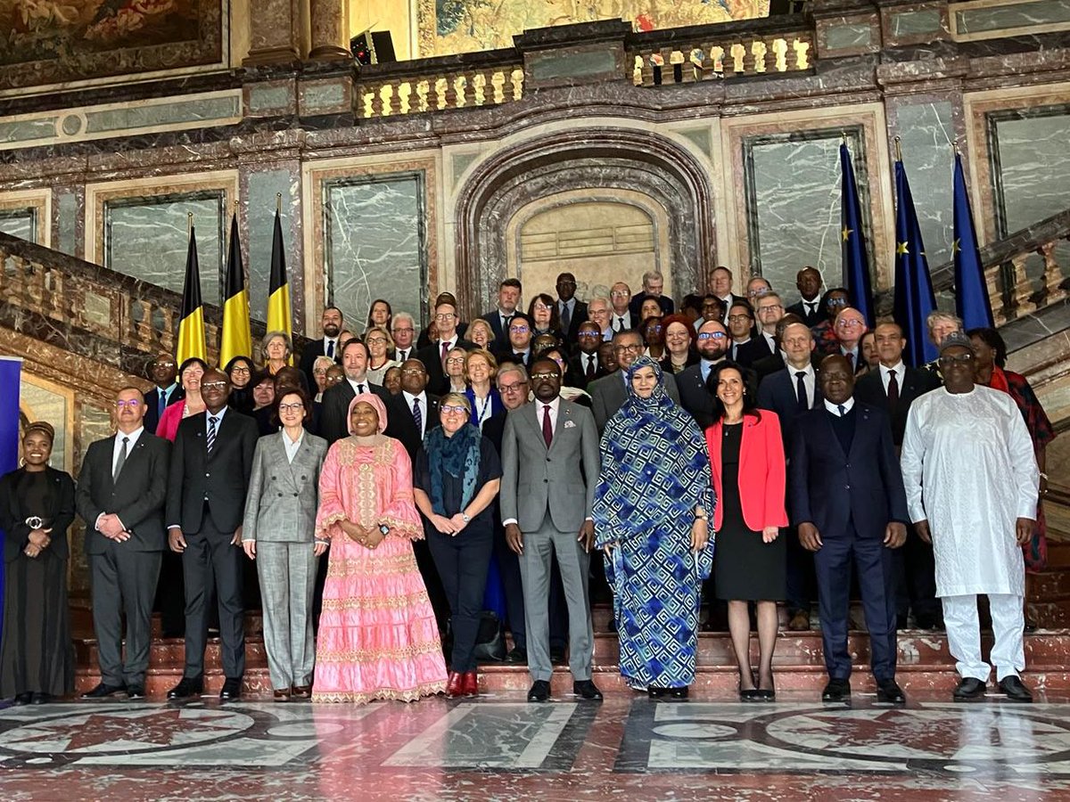 Close collaboration w/ @AfricaCDC & @_AfricanUnion is indispensable for public health. Our focus is on pandemic prevention, preparedness & response, #OneHealth, #AMR & health effects of climate change. #EUGlobalHealthStrategy #TeamEurope