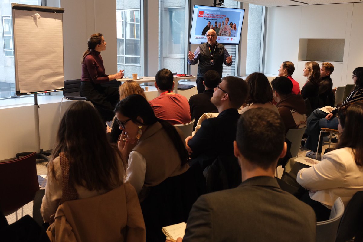 Young progressives send a clear message from our workshops on LGBTIQ+ rights, women's rights &amp; non-discrimination:

✊Everyone should have the same respect, no matter their gender!
The rise of the far-right poses a dangerous threat to all human rights in the EU.
#MyChoiceMyVoice