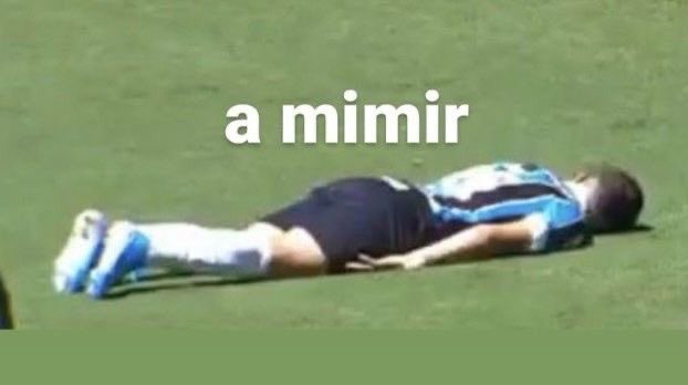 jnginpoems's tweet photo. vou ser polemica nesse aqui mais eu acredito muito no enzo gremista viu ???? sla combina com ele e piora porque eu acho que o matias também eh !!! ( briguem com quem ficou botando aquele estático do matias gremista na minha tl https://t.co/TjsN4WciZu