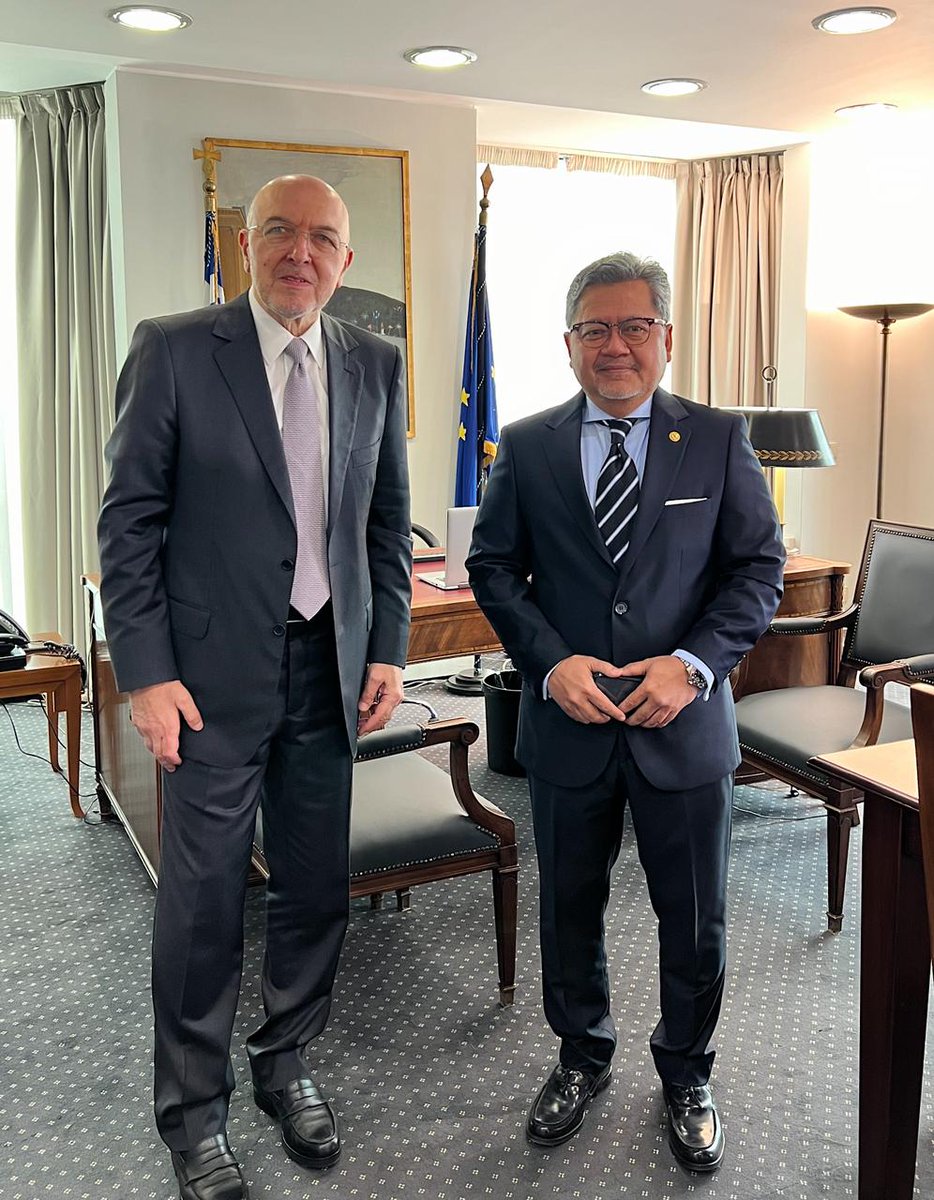 Today’s meeting with the Ambassador of Indonesia Mr Djund Junan was a great opportunity to discuss proposals on how to enhance bilateral #economic #cooperation, especially in the fields of renewable energy, trade and investment, tourism, green economy and technology 🇬🇷🇮🇩