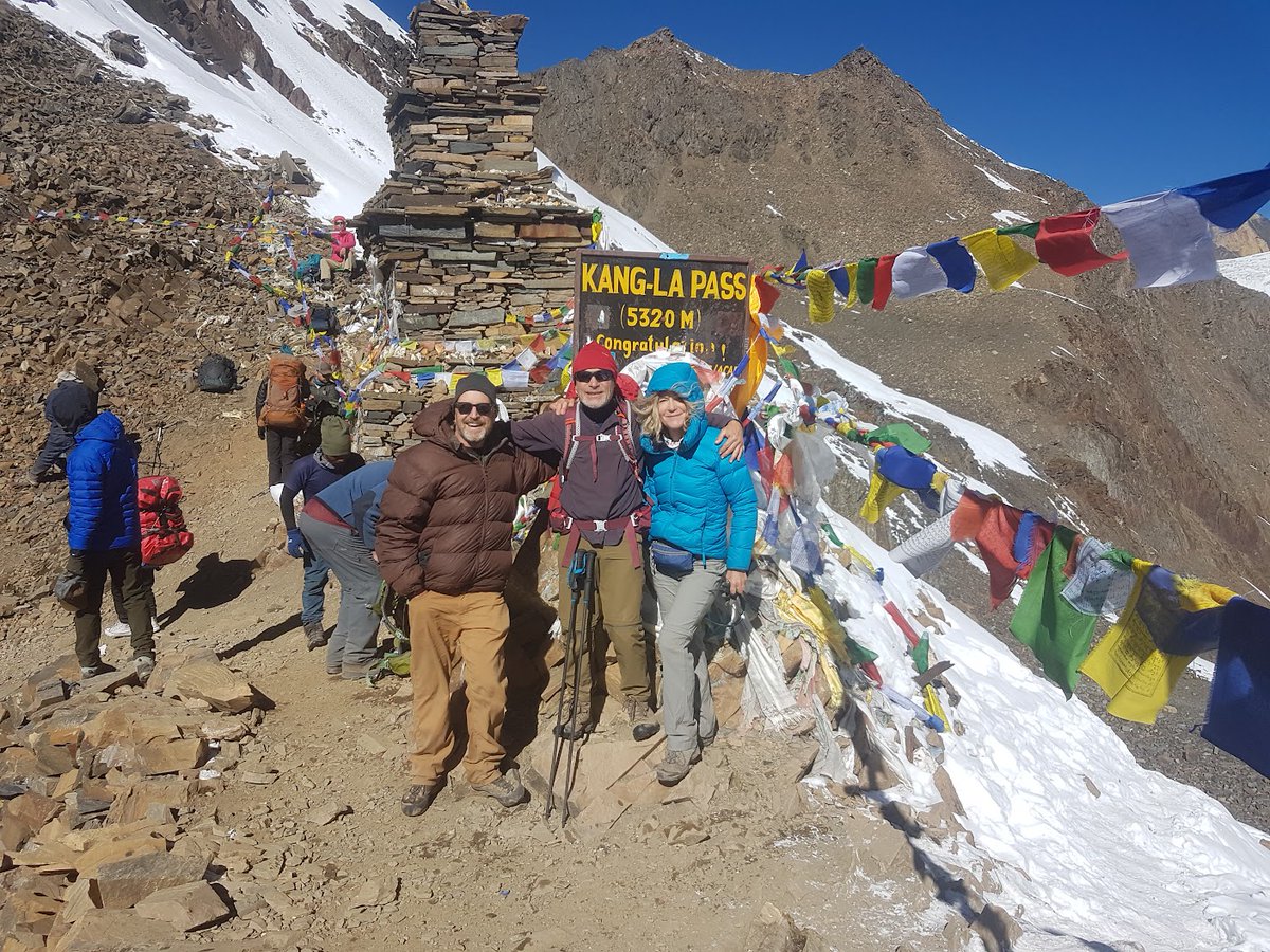 BCMountainClub's tweet image. 🌟 Six BCMC members trekked into the Tsum Valley, conquered the Manaslu circuit over the 5000m Larkya La pass, explored the valleys of Phu &amp;amp; Nar, hiked over the Kang La pass, &amp;amp; ventured down to the Annapurna circuit. 

#Himalayas #TrekkingAdventure #BCMC