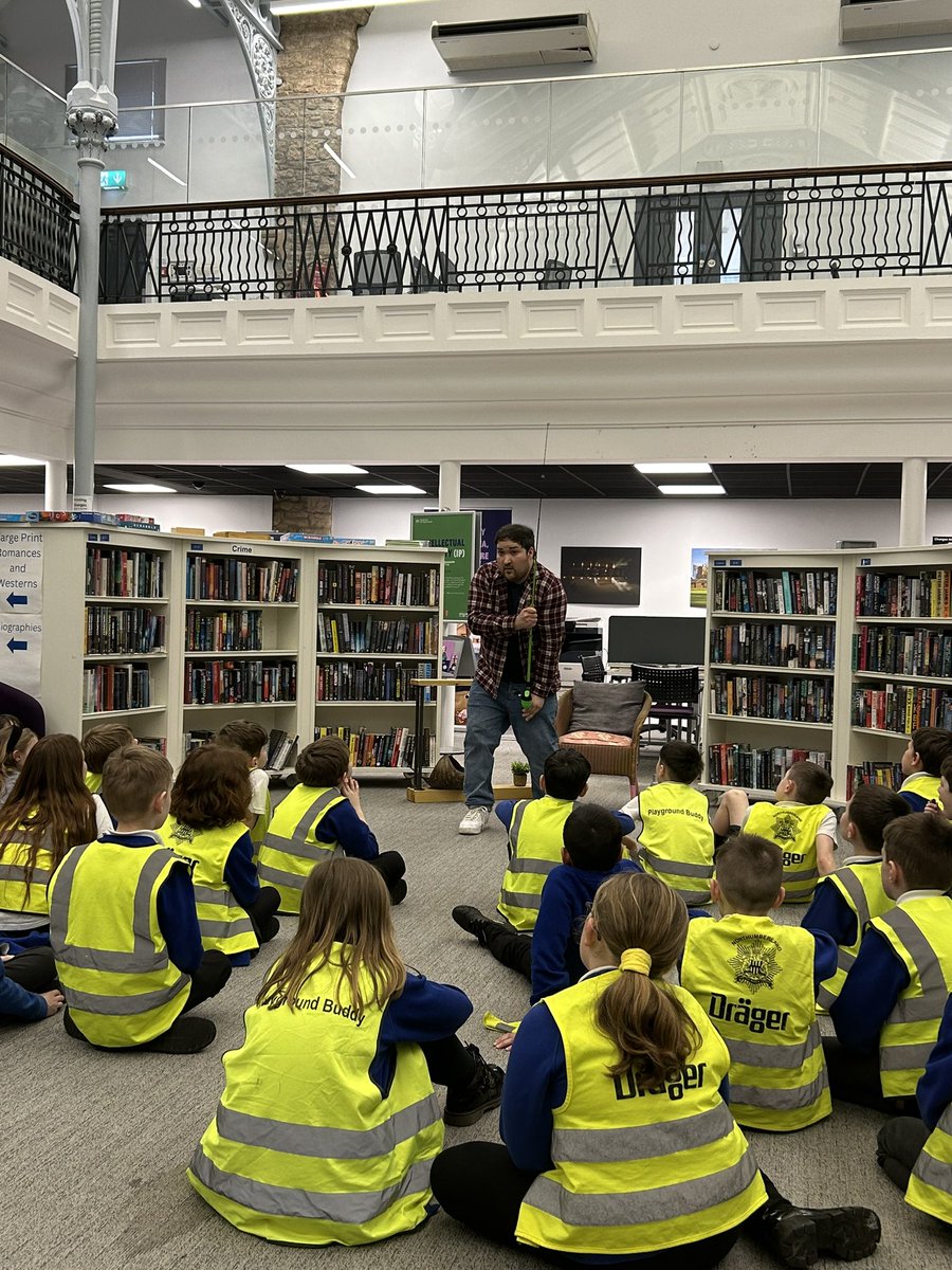 And after a morning with Speedwell Dance in Brough Memorial Hall, this afternoon Kate visited Hexham Library with @Oli_Sykes89 for #FishingForRainbows. What a way to celebrate World Day of Theatre for Children and Young People. @rural_dance @NlandLibs @ace_thenorth