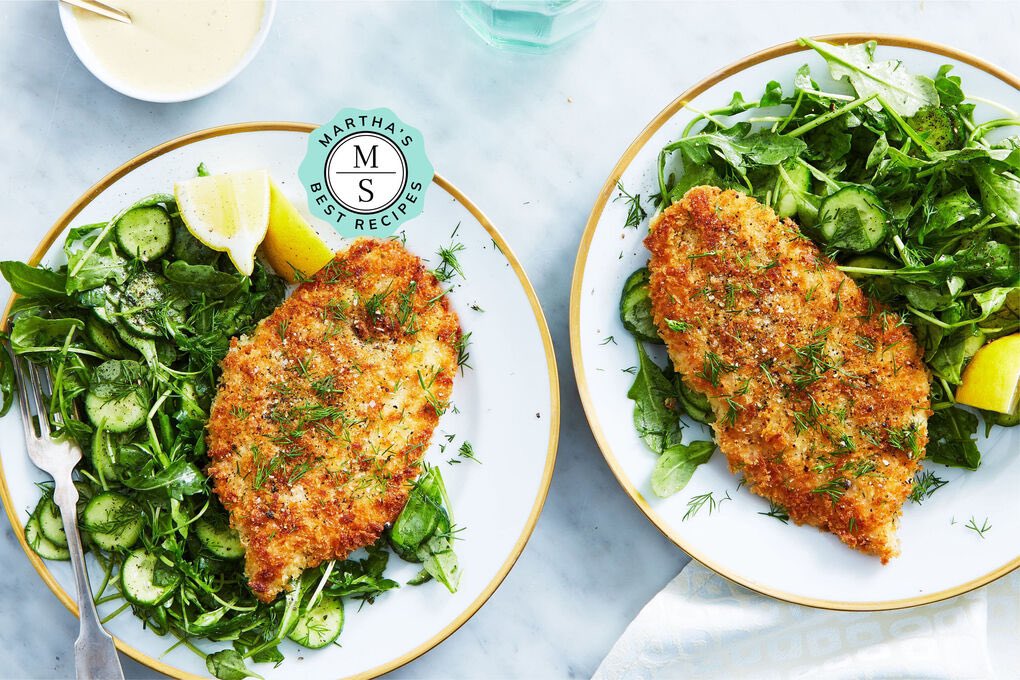 Craving something exquisite? Indulge in my Chicken Milanese with Cucumber Arugula Salad, exclusively on @MarleySpoon! Elevate your dinner game with this flavorful dish crafted by yours truly. Order now and savor every bite! shorturl.at/etxAV