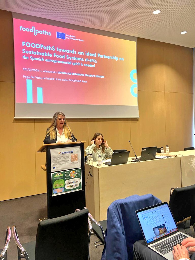 Food4LifeSPAIN's tweet image. 📣 ¡Continuamos la 3° sesión #ALIBER2024 en @AlimentariaBCN con la jornada #LivingLab!

Veremos:
✅ #FoodPhats (@INRAE_France)
✅ @FoodDrinkEU
✅ #Confagricoltura
✅ @ANIA_FRANCE

🟦 ALIBER2024 🟨