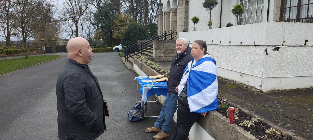 Today we met James from Ballingry
who should be on a platform for indy and who doesn't get involved but has an incredible knowledge of history and politics.