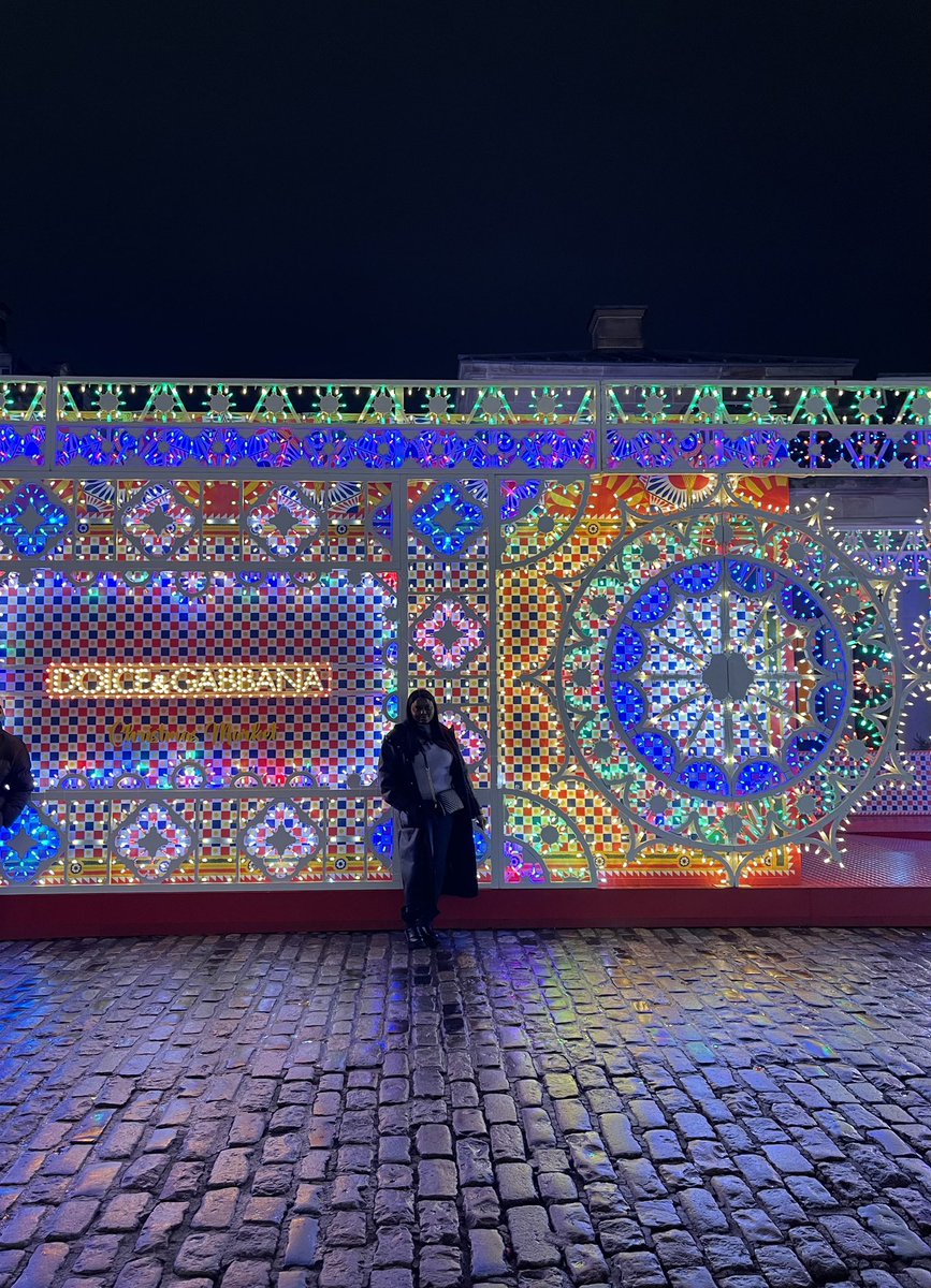 JeLarmmyTravels's tweet photo. Majestic journey through Luxurious London, where every corner tells a story of royal heritage and timeless elegance. Join us as we explore the regal wonders of this iconic city. #LuxuriousLondon #RoyalExploration #jelarmmytravels 🇬🇧 https://t.co/7WFCa1MjM8