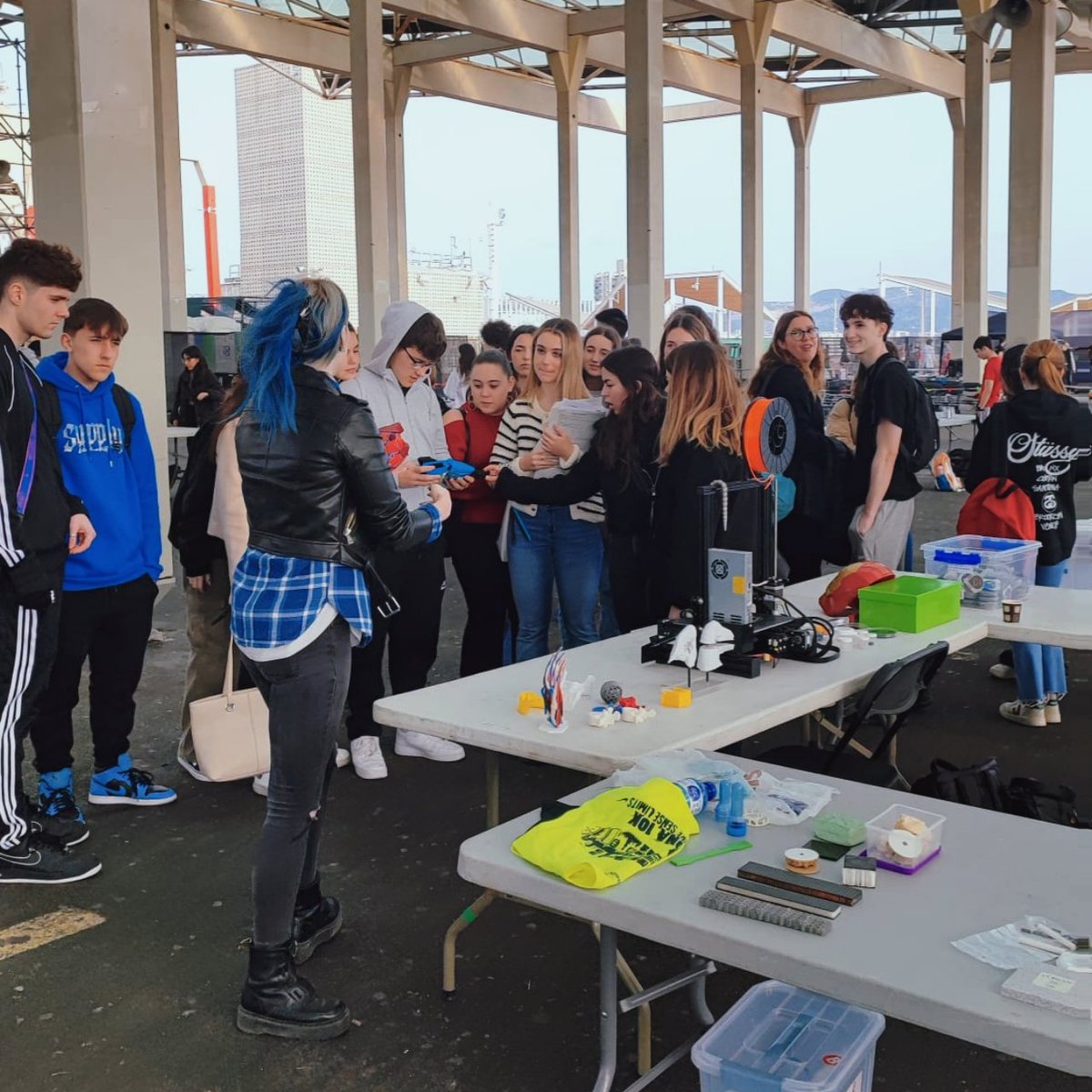 AngleScience's tweet image. 📢💬 Maravillosa mañana de divulgación en el #STEAMFòrum de este año en @barcelona_cat @EEBE_UPC con nuestro Research Coffee Corner ☕🍪 para estudiantes y profesores! 

Impresión 3D, Ingeniería de Materiales, Cine y mucho Networking! 🤗 
Muchas gracias por visitarnos!! 🌻