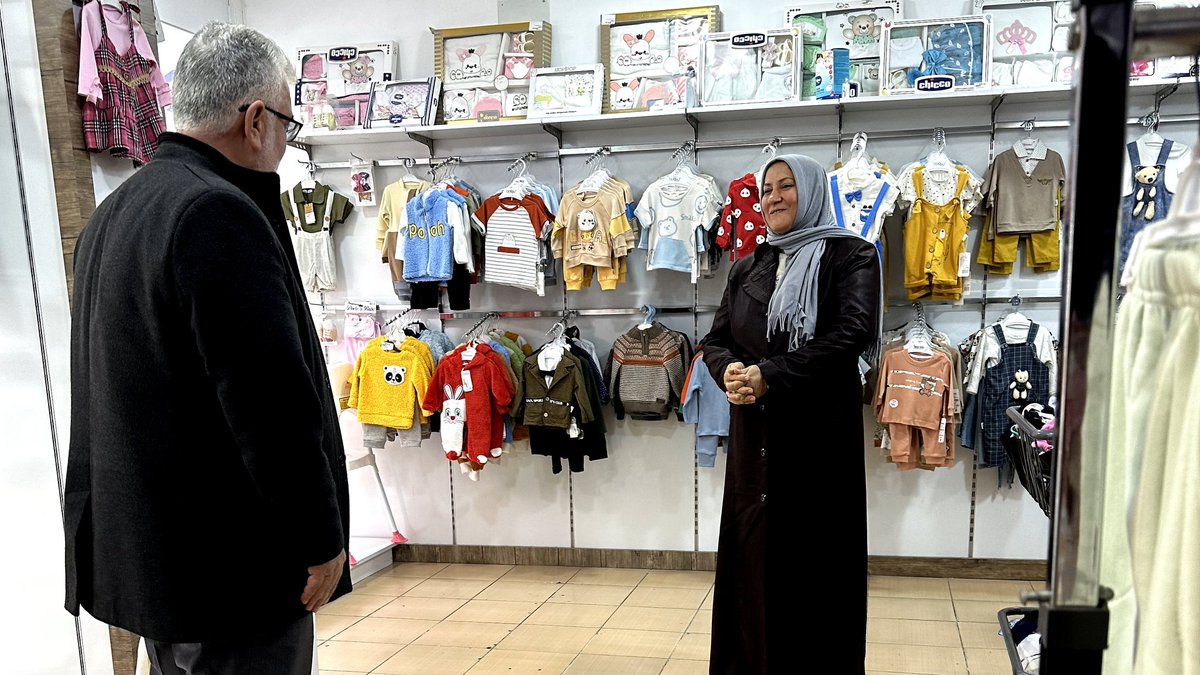 “Biz milletimizi aldatmayacağız. Onlara yalan söylemeyeceğiz. Biz onların malına el uzatmayacağız. Biz ihanet etmeyeceğiz.”

Dar gelirli ailelere kırtasiye ve ulaşım desteği sağlayacak Eğitim Dostu Belediyecilik için; #Yeşilışıkyak 

#BizimleOlur #BuSeferHÜDAPAR #siirt