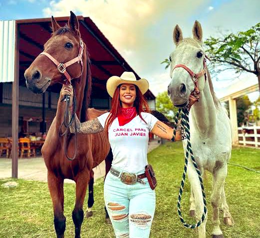 #Puebla: Falleció Elena Larrea, fundadora de Cuacolandia, activista y defensora de los animales. 

Hasta el momento no se ha confirmado el motivo de su fallecimiento, trascendiendo que fue por complicaciones de una operación. 

Que en paz descanse.