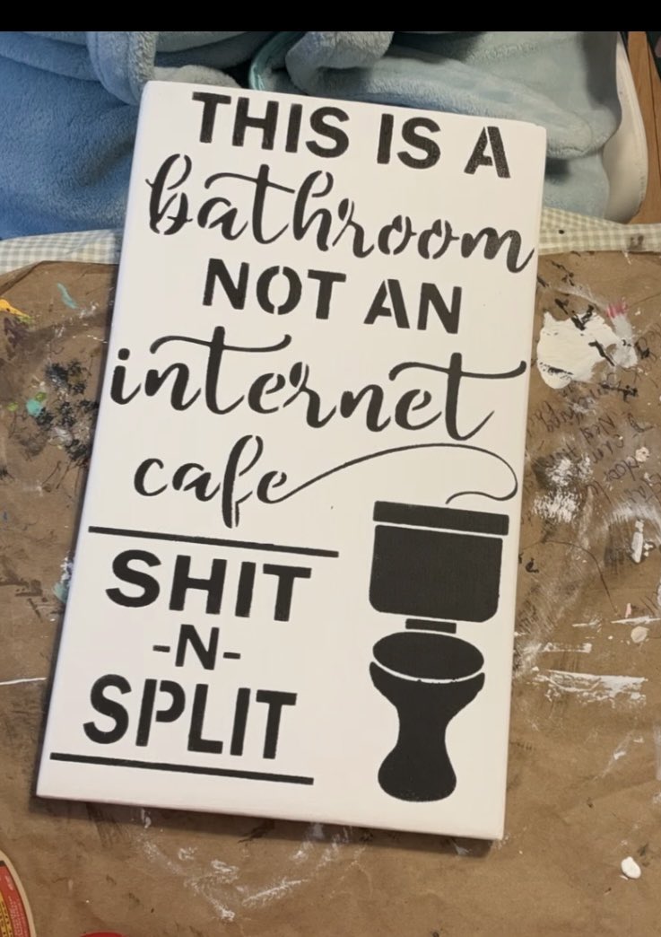 MintonStDesigns's tweet image. Why are signs with cuss words our most popular? Does that say more about US or our customers? 🤣
#bathroomhumor #bathroomsigns #officedecor #bathroomdecor #bathroom #funnysigns
