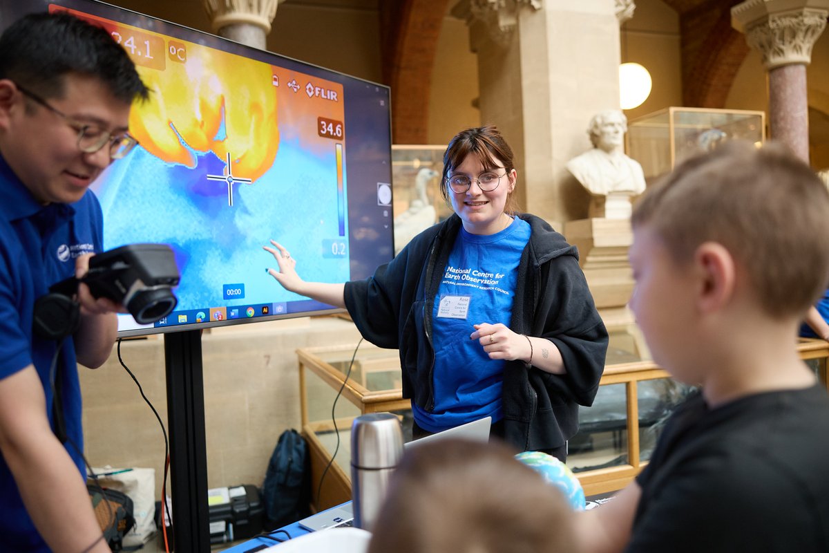 Last week for #BritishScienceWeek our outreach team were busy visiting schools across the UK and were also at the @NHM_London for Super Science Saturday 🏫 Our scientists helped showcase the power of #EO and #satellite tech in monitoring our precious planet🌍 #STEMeducation