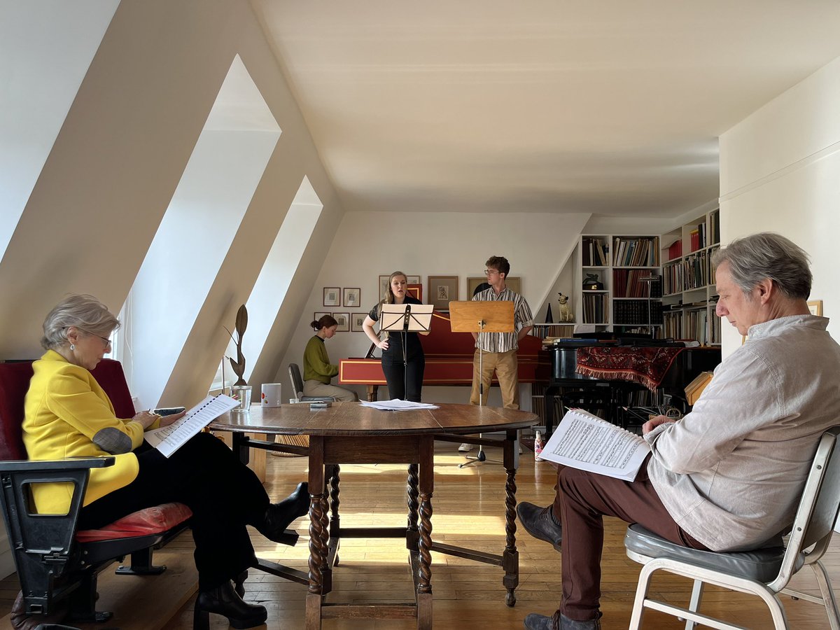 Opera Fuoco &amp; David Stern explorent en masterclass les oratorios de Haendel avec la soprano Rosemary Joshua! Le concert-rencontre aura lieu le vendredi 22 à 19h au Reid Hall Columbia Global Centers l Paris

Réservez vos billets :
eventbrite.fr/e/billets-endl…

@REMA_EarlyMusic