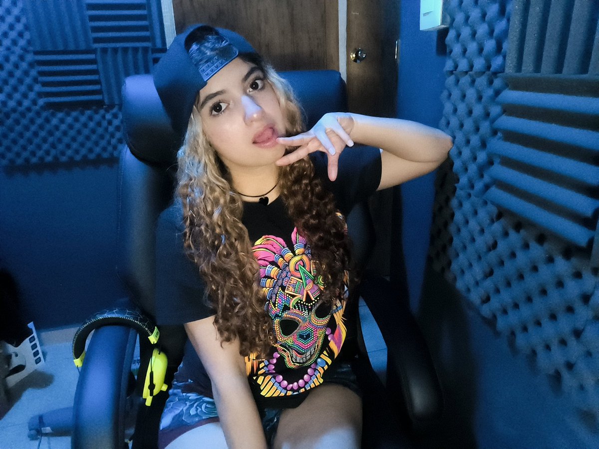 dynispao's tweet image. 💙💙💙