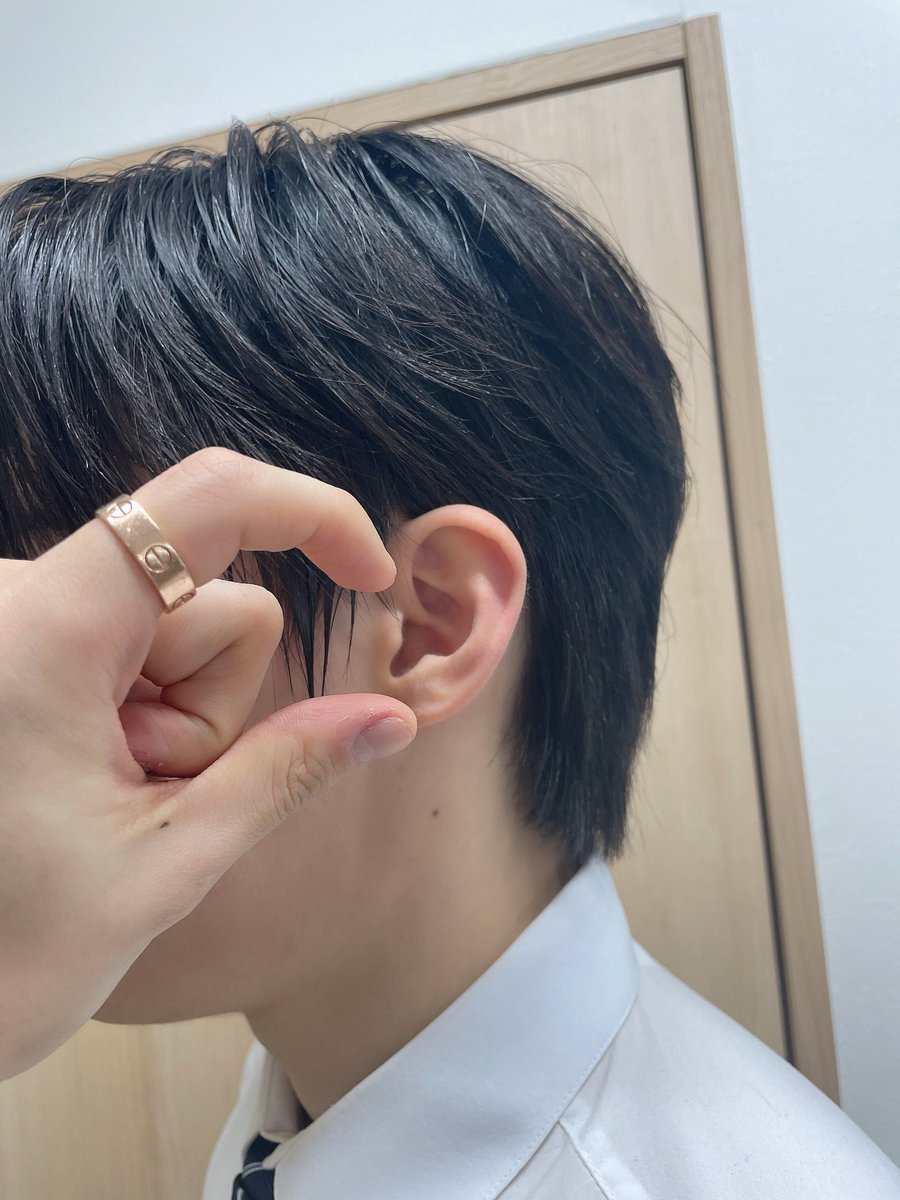 • 📸 #HYUNWOO NO X | 20.03.24 

Seu coração vai virar tendência.
Se você não consegue sozinho, faça um coração no ouvido de um amigo.
(Feat. Jihun)

©️|• @Hyunwoobrasill

#BXB #비엑스비 #HYUNWOO #현우