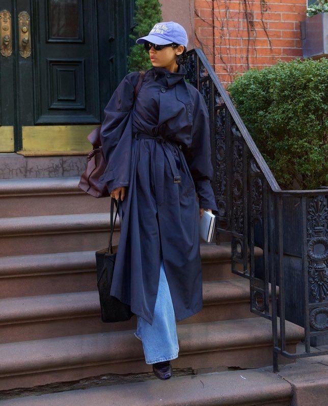 MIUCClAMUSE's tweet photo. her recent nyc looks are so good and so chic omg obsessed https://t.co/FVBZ4kIvOW