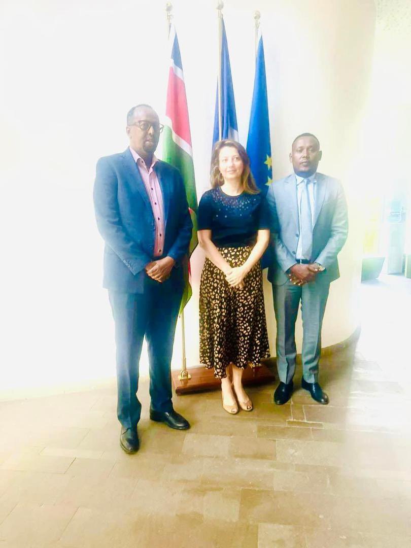 We had a fruitful discussion with Lucile Carrez, political advisor on Somalia at french embassy.During our meeting,we addressed the humanitarian & security situation in SWS.We expressed our gratitude for their outstanding support not only for SWS but also for Somalia as a whole.