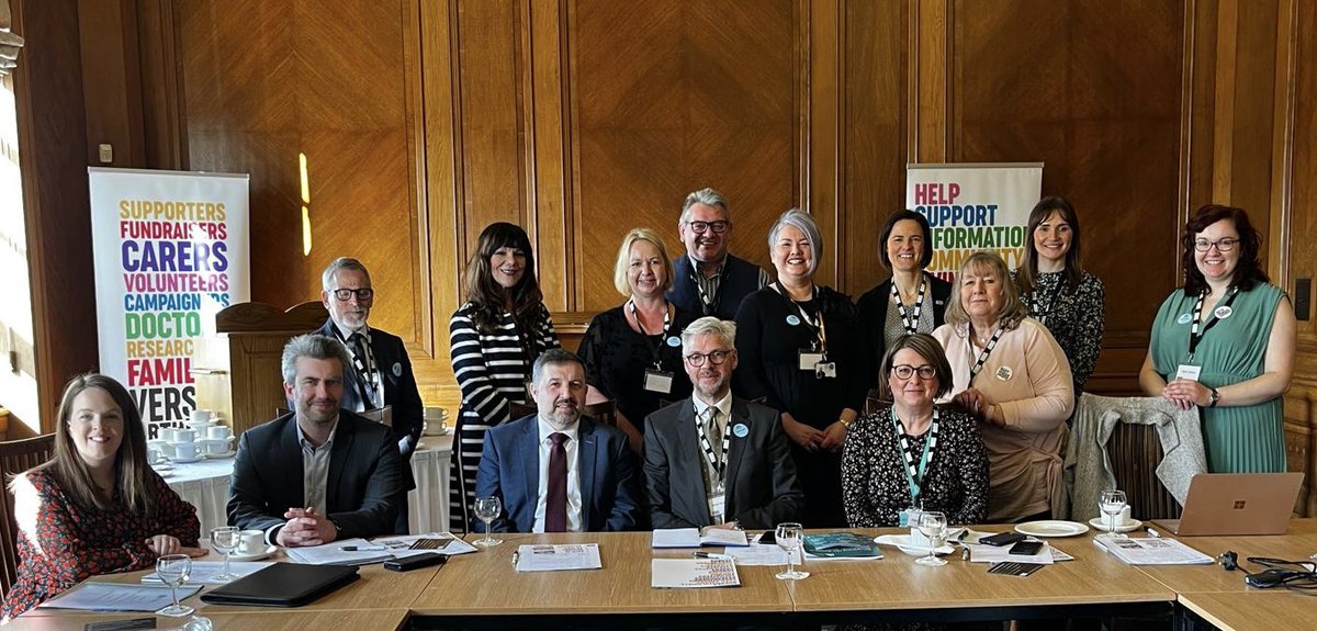 V productive @NIVArthritis Roundtable this morn with partners across the health system exploring how we can help patients to ‘Wait Well’ @healthdpt @gmac012 @ainemagee11 @DannyDonnelly1 @NualaMcAllister @TomSullivant @WelshGovernment @ursulaamason @RobinSwann_MLA @laurelwoodgirl