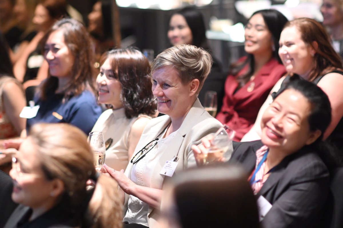 About 50 women gathered @ #GTCCBWN addressing 'Invest in women' to enhance women's rights & share practices to support women. Thanks Speaker K. Pahrada #500Global 🇹🇭, Panelist K. Usa #APSW, Moderator K. Cristy #Coachology, Partners #SerenityWines & #Intercontinental Sukhumvit.