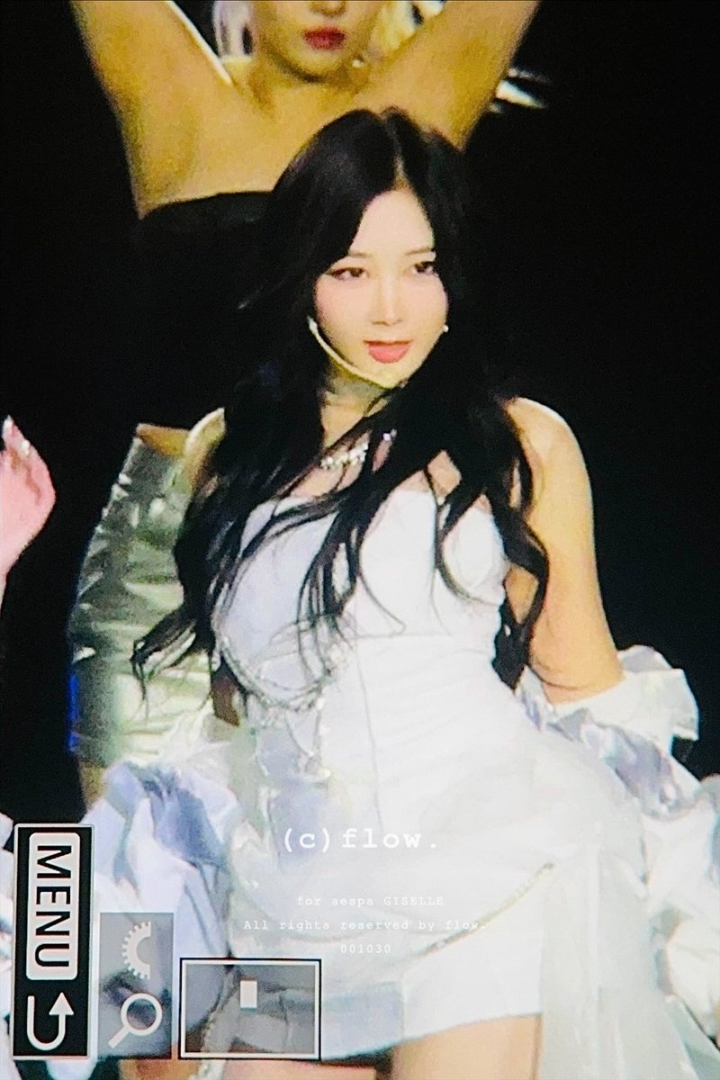 flow001030's tweet image. 240320 MLB

#aespa #æspa #에스파 
#GISELLE #지젤 #ジゼル