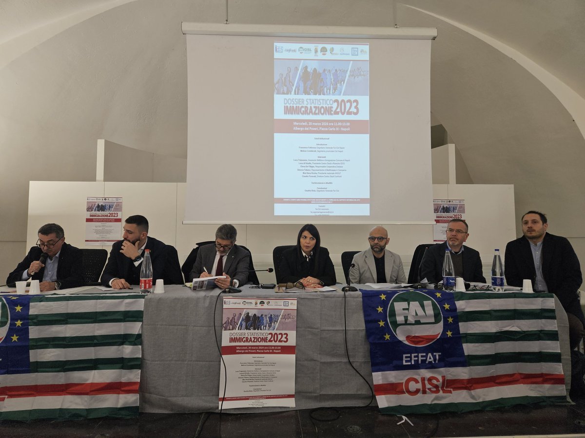 fai_cisl's tweet photo. #20marzo a #Napoli presentazione Dossier Statistico #Immigrazione curato da IDOS con sezione #FaiCisl. Introduzione di Franco Fattoruso SG @FaiCislNapoli e @MComberiati della segreteria @Cisl_Napoli. Presenti autorità e associazioni. Conclude SG #FaiCisl nazionale @OnofrioRota. https://t.co/claGxalNKj