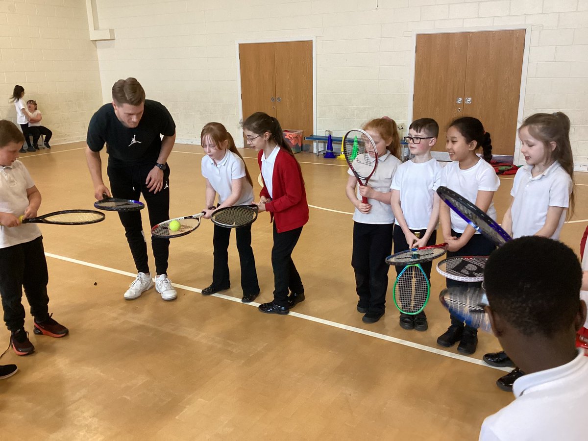 3SB showing their amazing controlling skills in PE 🎾 #harrowgateacademy #harrowgatePE