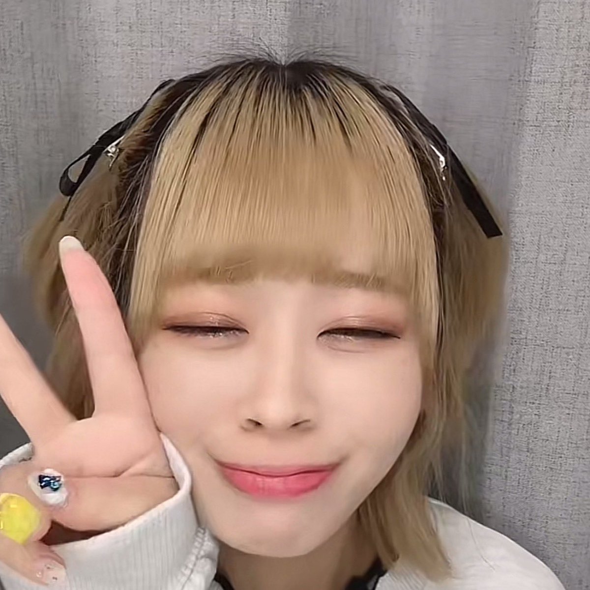 ニコ☺️　２個口 niko and(ニコアンド) / ツイードがま口2つ折り財布/ツイード/WHT