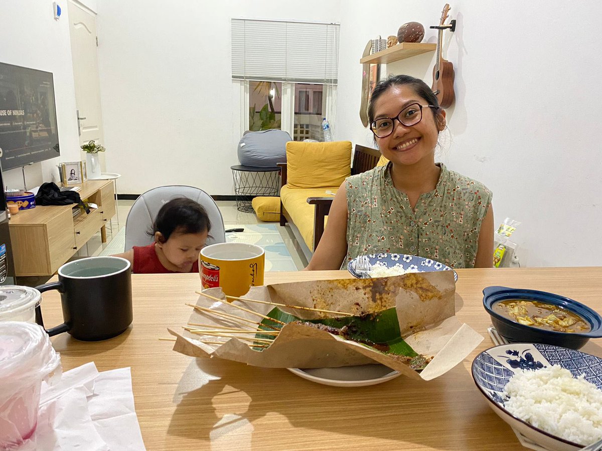 kayak baru kemaren lulusan SMP, sekarang wes jadi ketua geng dari para anggota ini. Matur nuwun gusti ingkang diparingi urip seger waras lan bahagia ngeten niki