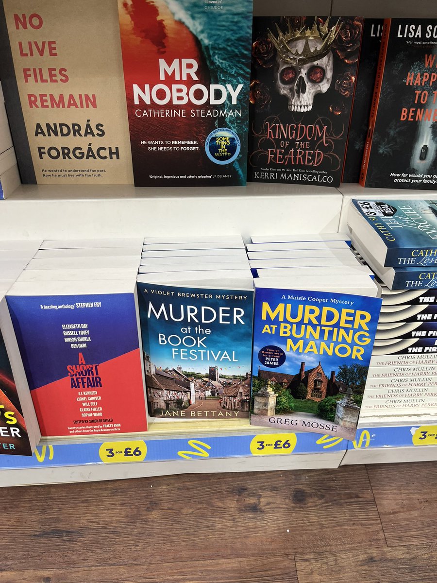 There’s another thing I like about being a writer. Walking into a bookshop and finding your friends there. Here’s a shout out to @JaneBettany @SamTongeWriter @KNordinAuthor @AuthorJJesmond