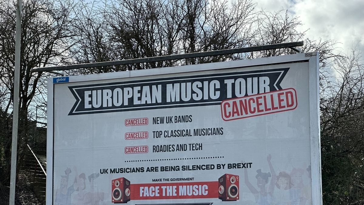 Brexit Blues: UK Music Industry Suffers as Artists Face Touring Turmoil buff.ly/4ailv6M @birminghammn #Brexit #music #musicians
