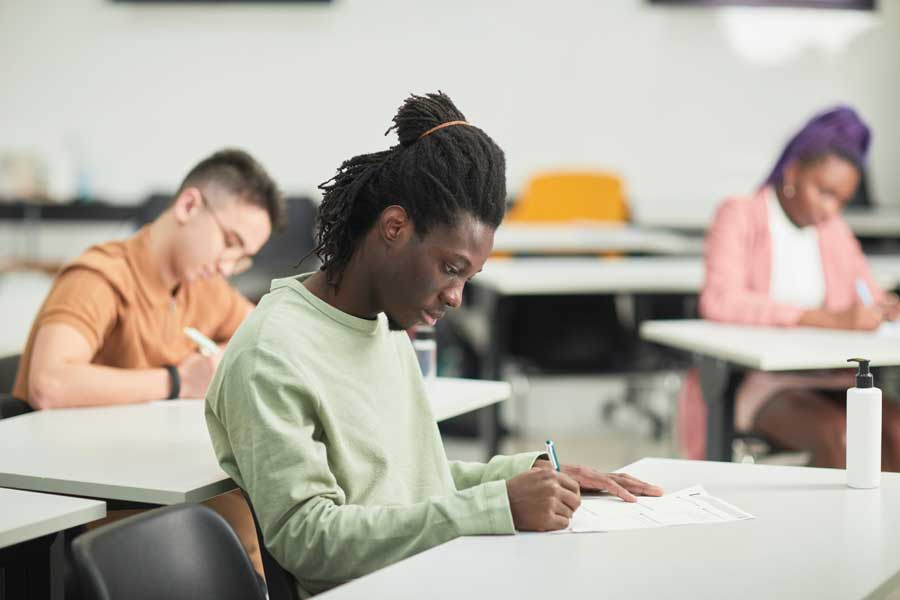 In the March e-news update at bit.ly/SfLNews0324 Level 5 maths, English and ESOL CPD courses;  maths and English resits; online maths courses; ESOL resources; latest tenders and lots more. Go see! #AmplifyFE #maths #English #functionalskills #ESOL #gcsemaths