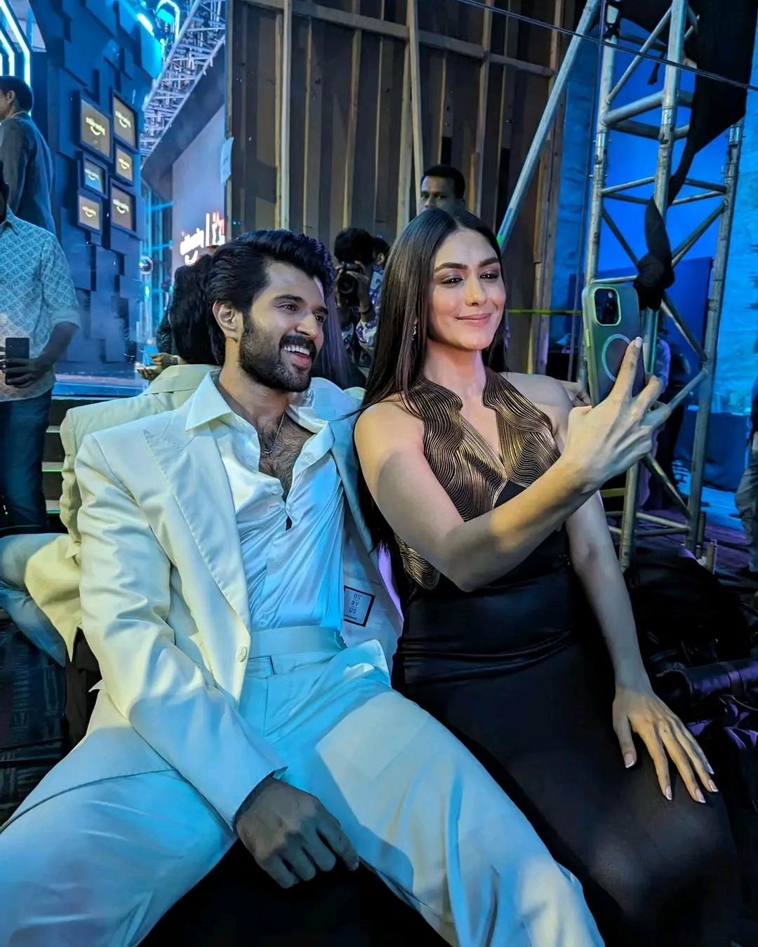 GJHIc1QasAAX47j?format=jpg&name=large