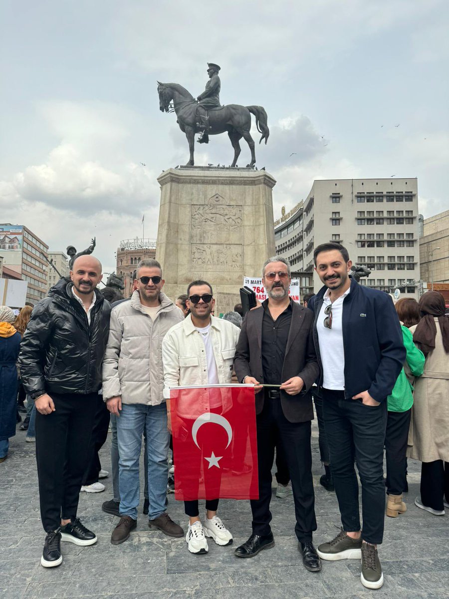 Öğretmenler hakları olanı alacak!

#UlustaÖğretmeneAtama