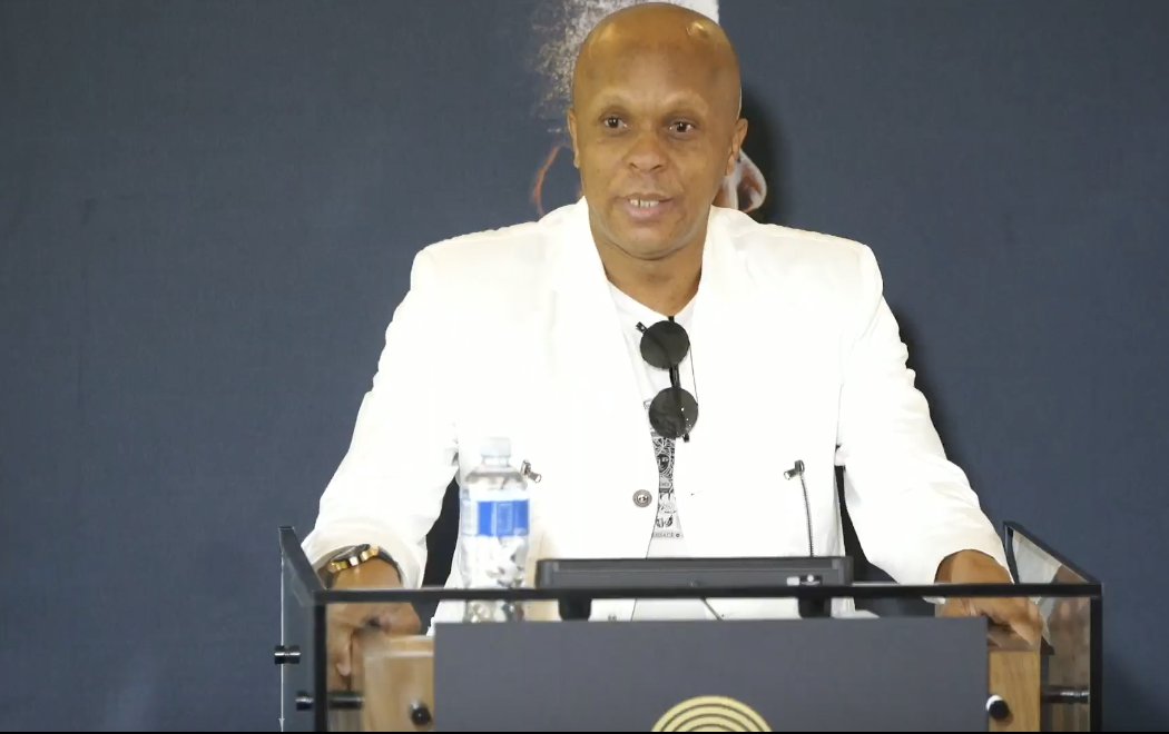 iDiskiTimes's tweet photo. "The legends of this country have got the power to change the status quo in SAFA."
Former SAFA vice-president Ria Ledwaba has sent a strong message to Kaizer Chiefs and Bafana Bafana legend Doctor Khumalo. https://t.co/jySKjfoSoG https://t.co/uNuJm2zfUR