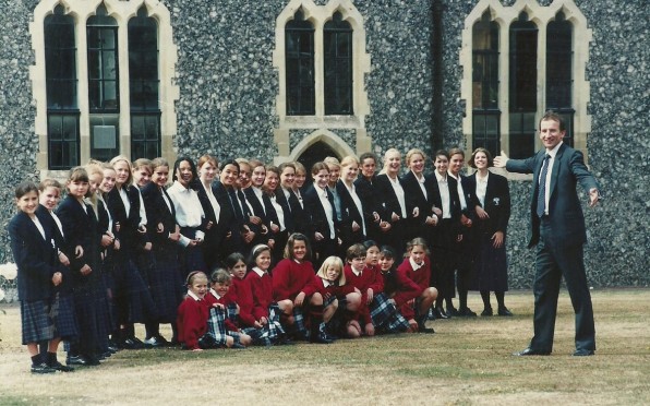 This Women’s History Month we celebrate the arrival of the first girls at Hurst in 1995, seen here with the Headmaster of that time, Stephen Meek. We are delighted to announce that Stephen and his wife Christine will be attending the OJ Gala Dinner.  foundation.hppc.co.uk/event/oj-dinne…