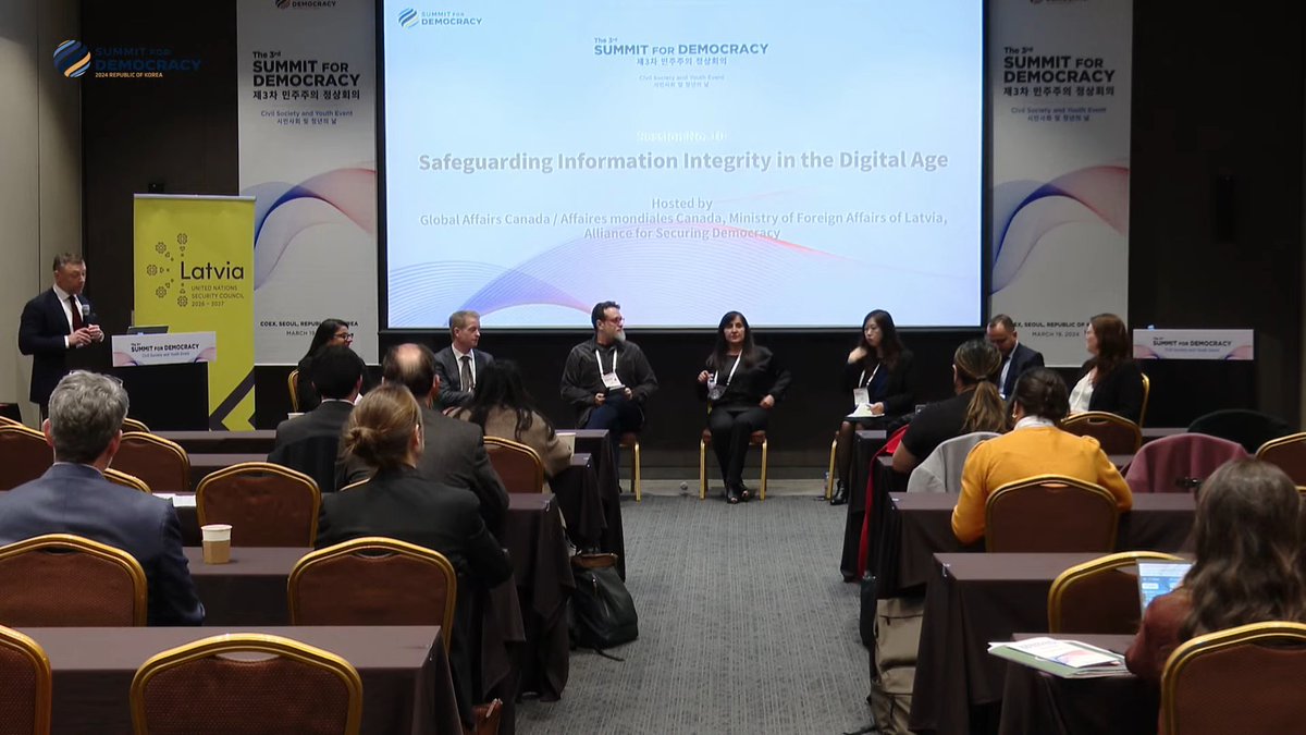 On 19 March, in Seoul 🇰🇷, @ViktorsMakarovs moderated 🇱🇻, 🇨🇦 & @SecureDemocracy panel 'Safeguarding Information Integrity in the Digital Age'. Key takeaway: democracies have the right tools to protect information integrity in the age of AI. ➡️ mfa.gov.lv/en/article/spe… #LatviaUNSC