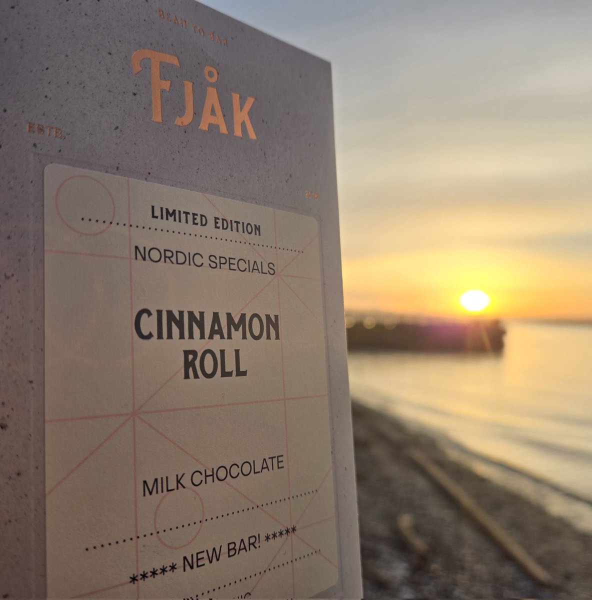 Fjak Chocolate Cinnamon Roll Limited Edition Nordic Specials Milk Chocolate  Cacao: Dominican Republic While the nose is subtle, the flavor is very much like a cinnamon roll interior.  When's the last time you had chocolate for breakfast?🍫 #fijakchocolate #cinnamonroll