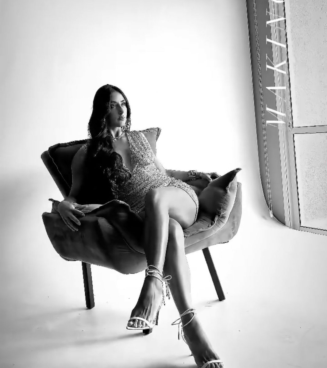 mendesA4092's tweet image. A @annyferreira_10 sim diva que nunca precisou lamber as bolas dele(Davi) saiu mas saiu com dignidade, mulher de opinião própria.
#Mulheres #mulherempoderada